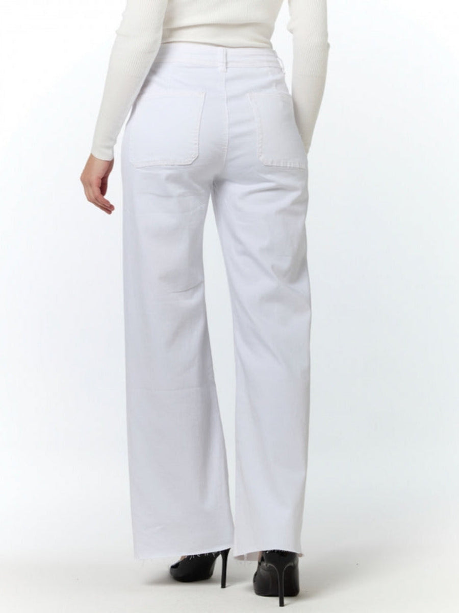 Lara - Patch pocket jeans