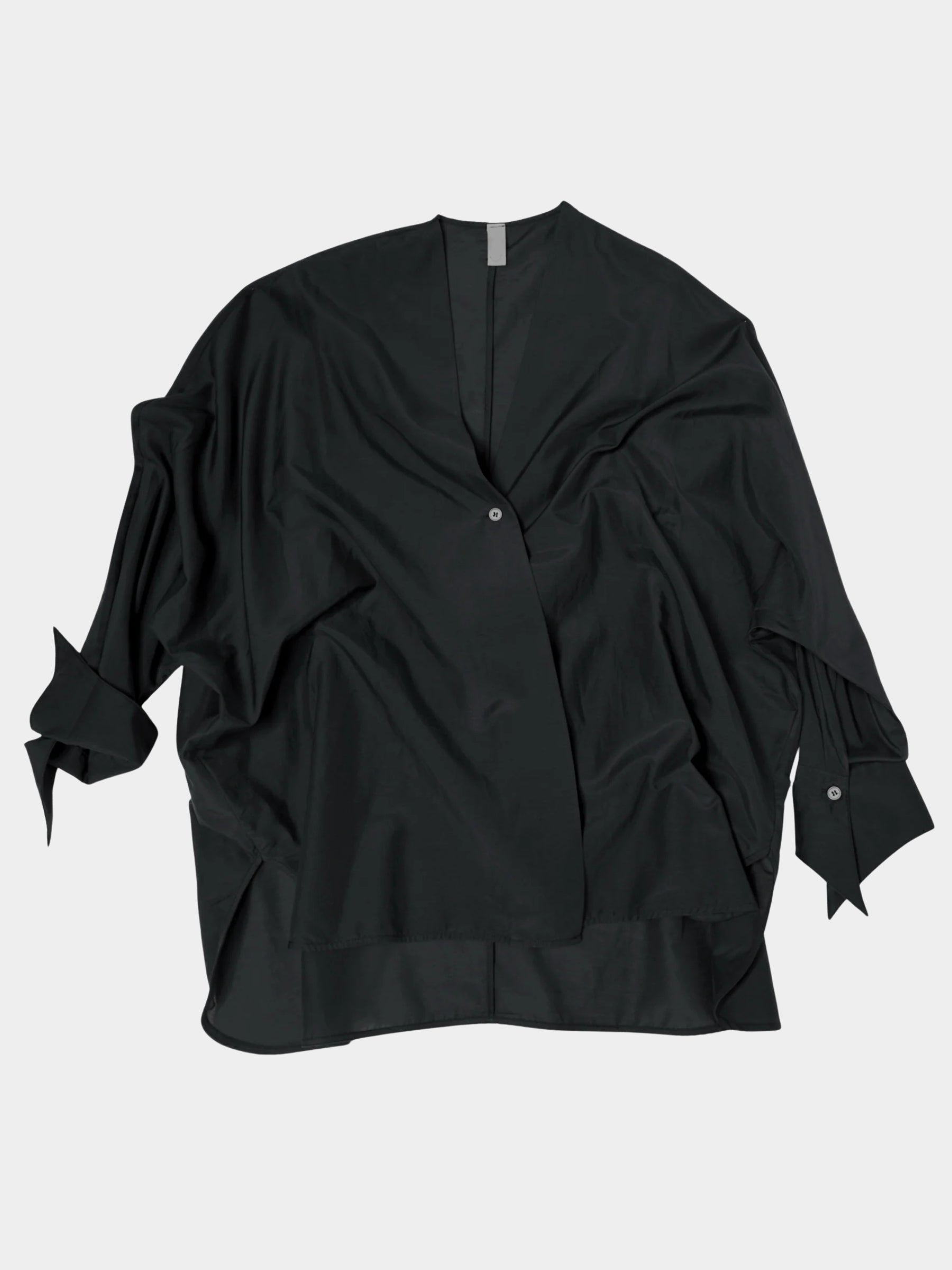 Samie - One button blouse